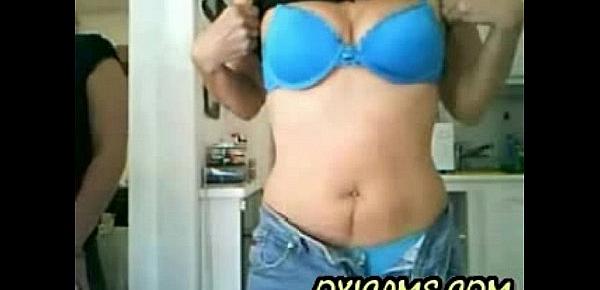  Webcam Spanish 20yo girl girlfriend mum showing tits (new)